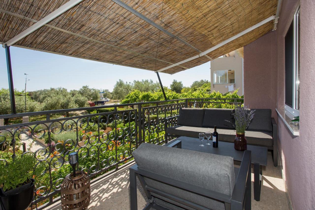 "Andrija" Apartmen'S Banjole Exterior photo