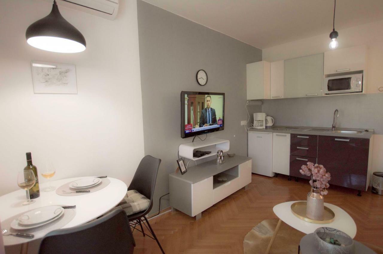 "Andrija" Apartmen'S Banjole Exterior photo